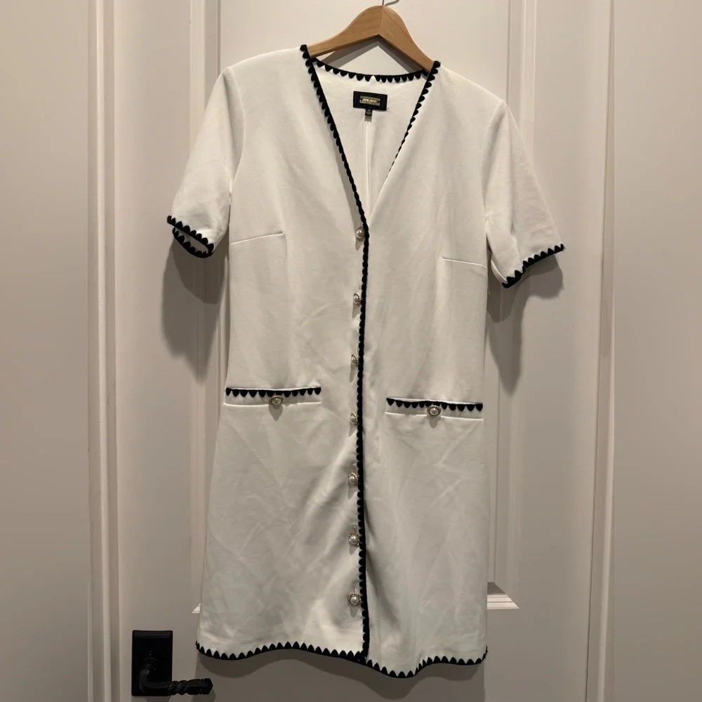 Alexia Admor Jaiya V-Neck Scuba Crepe Button-Down Dress | Size 10 | NWOT - Picture 8 of 8
